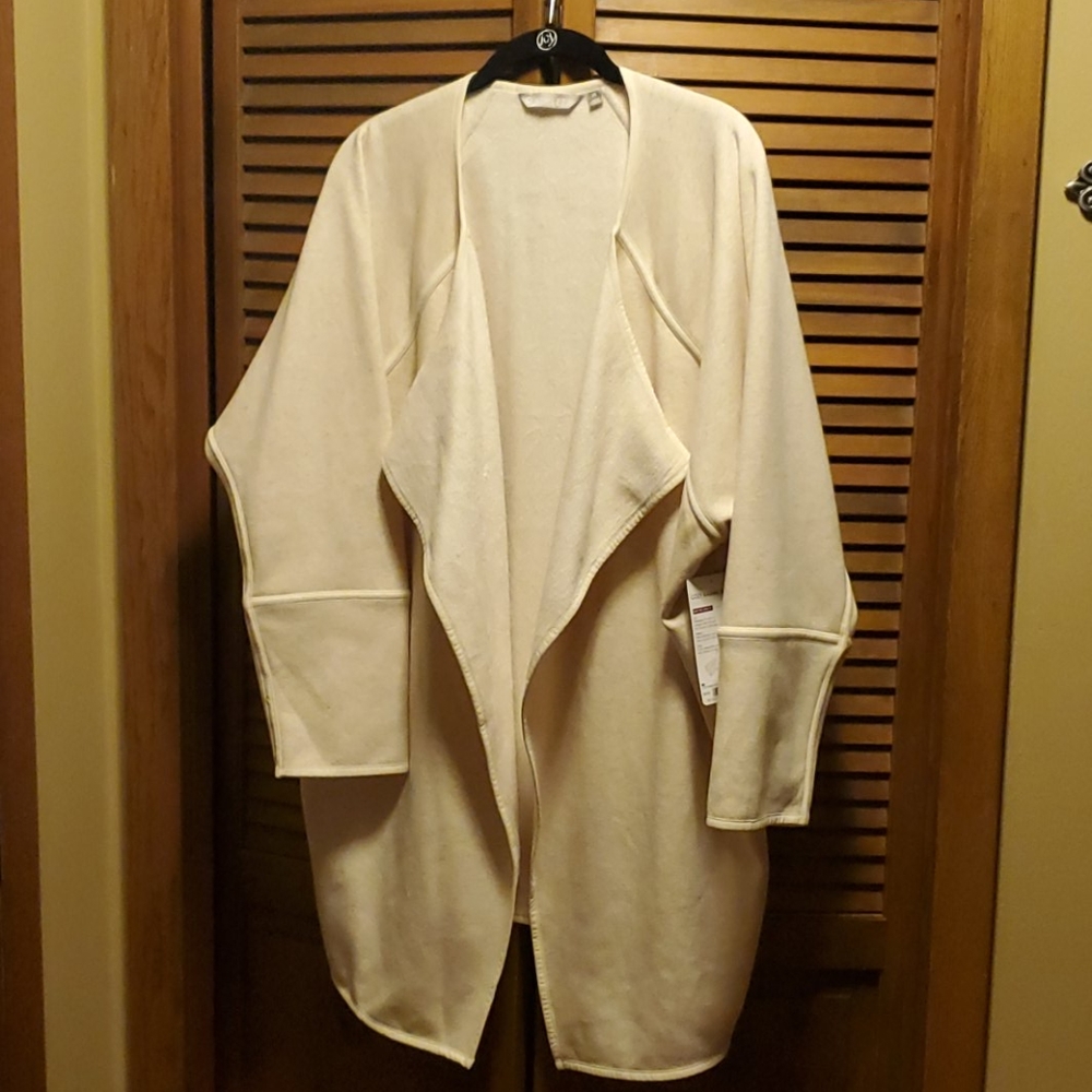 Athleta Cozy Karma Wrap